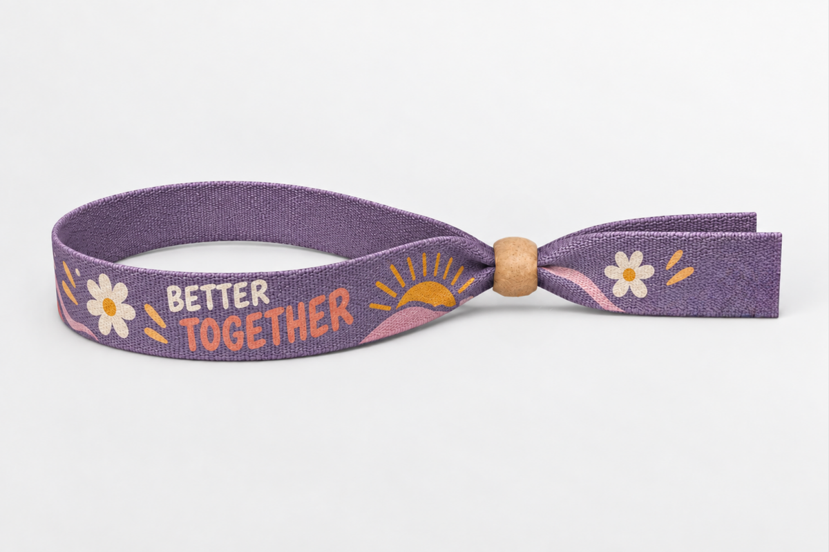 Lila Baumwollarmband mit Better Together-Druck