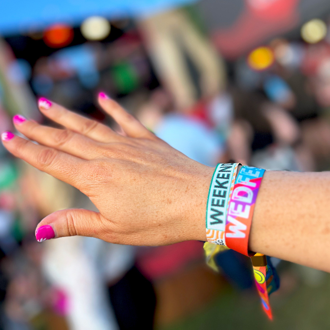 Festivalarmbänder mit Drück