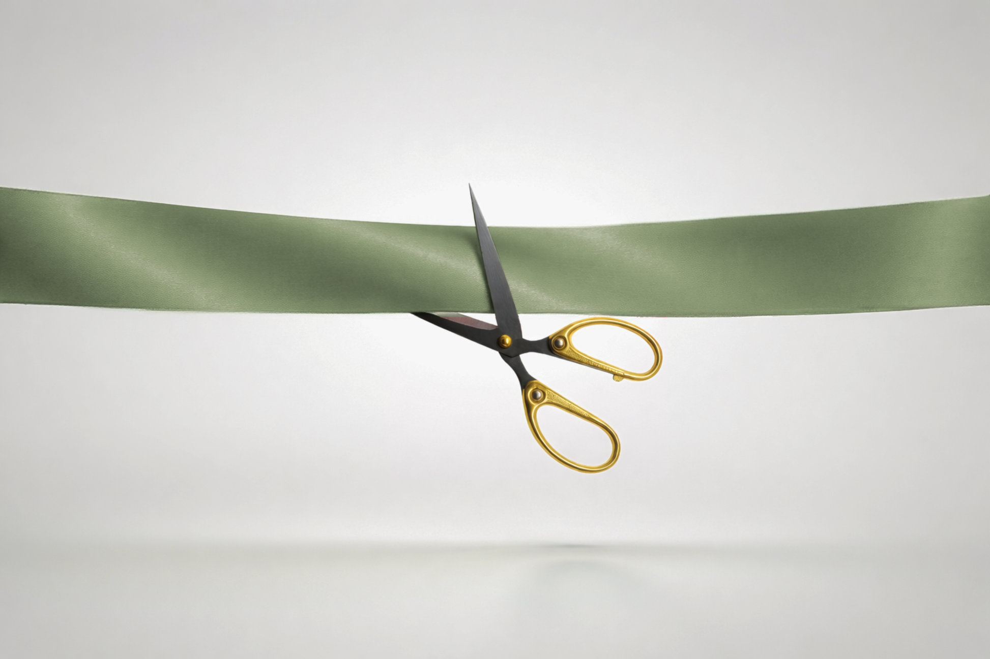 Einweihungsband aus moosgrünem ECO-Satin ohne Aufdruck von JM Band®.