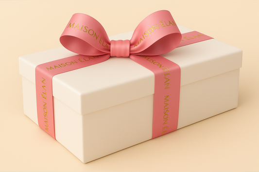 Breites Geschenkband mit Druck